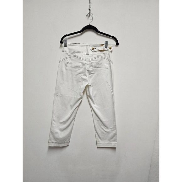 CACHÉ  White Novel  Capris Gold Button Size 2 - Picture 5 of 7